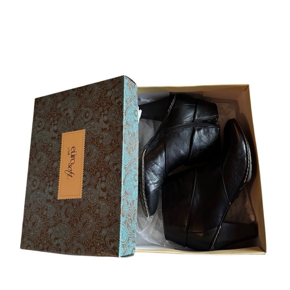 Euro Soft by Sofft Women's Michelle Leather Black Ankle Boots Size 8